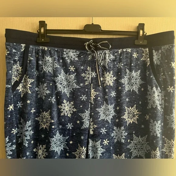 Nautica Cozy Silky Stretch Fleece 2 pc Long Sleeve Top and Pant Sleep Pajama Set - Picture 9 of 13